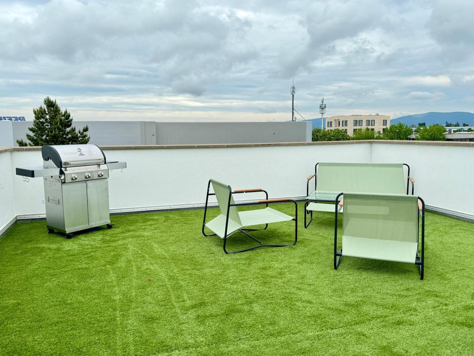 220 Qm Penthouse Wohnung Mit Fahrstuhl - Ohne Spa Mannheim Luaran gambar
