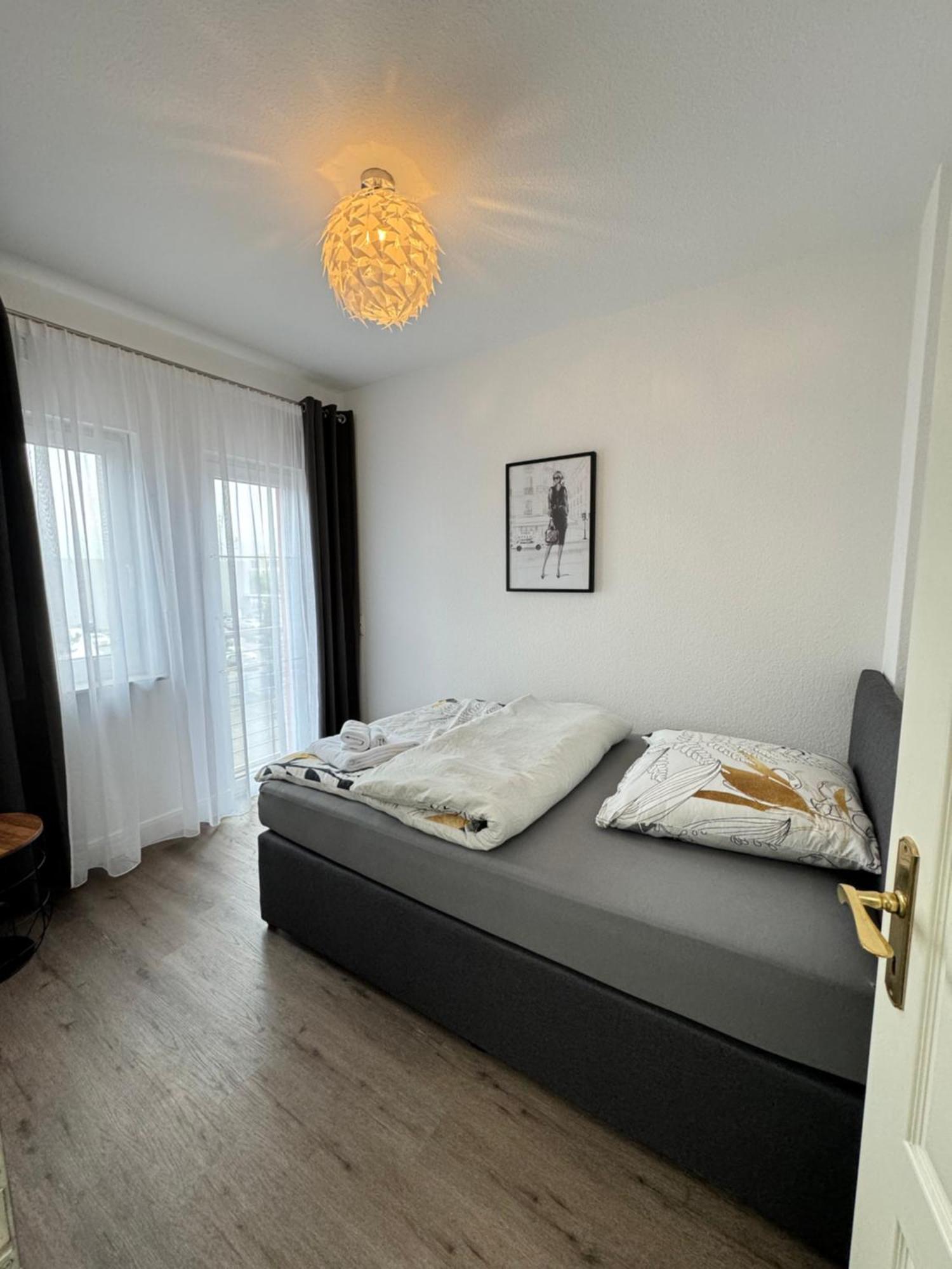220 Qm Penthouse Wohnung Mit Fahrstuhl - Ohne Spa Mannheim Luaran gambar