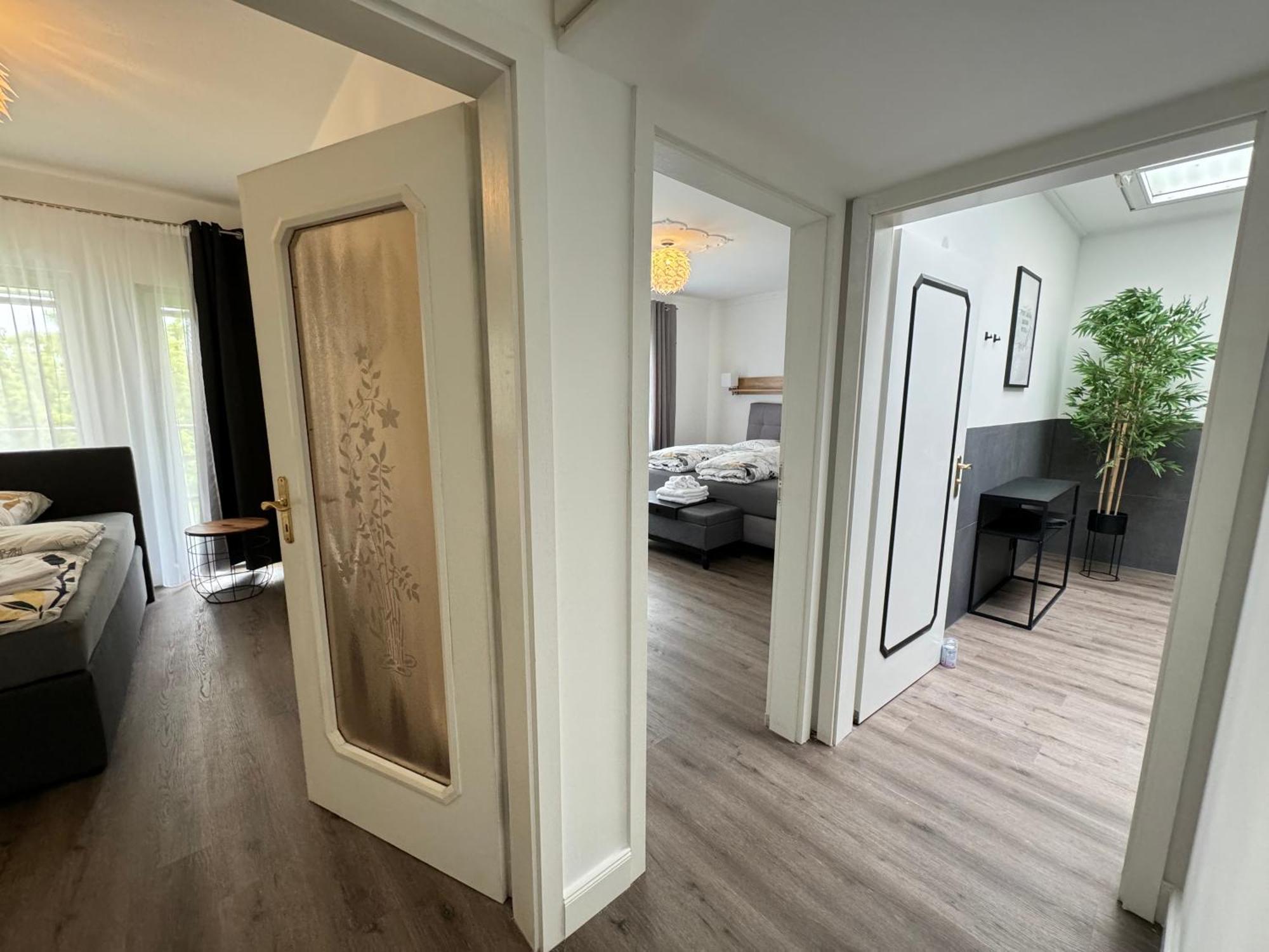 220 Qm Penthouse Wohnung Mit Fahrstuhl - Ohne Spa Mannheim Luaran gambar
